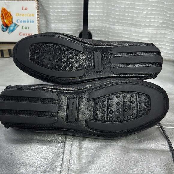 (Q7) MICHAEL KORS women's leather ballet flats, size 9M with Gold Accents - Picture 6 of 13